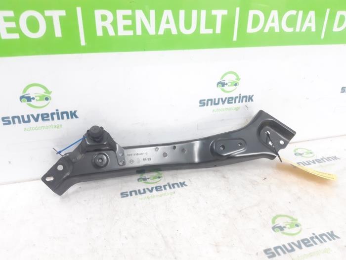 Używane Panel przedni Renault Austral 1.2 E-Tech Full Hybrid 200 Cena € 90,75 Z VAT oferowane przez Snuverink Autodemontage