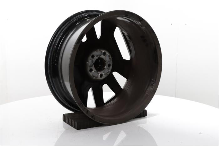 Wheel from a Peugeot 3008 III e-3008 210 73 kWh 2024