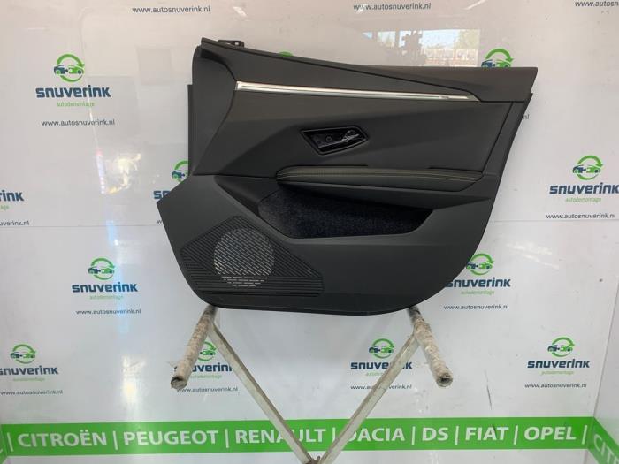 List, framdörr, 4-dörrars, höger från en Renault Scenic E-Tech Electric (RCB) EV60 2024