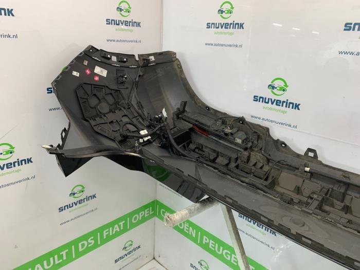 Bakre stötfångare från en Renault Scenic E-Tech Electric (RCB) EV60 2024