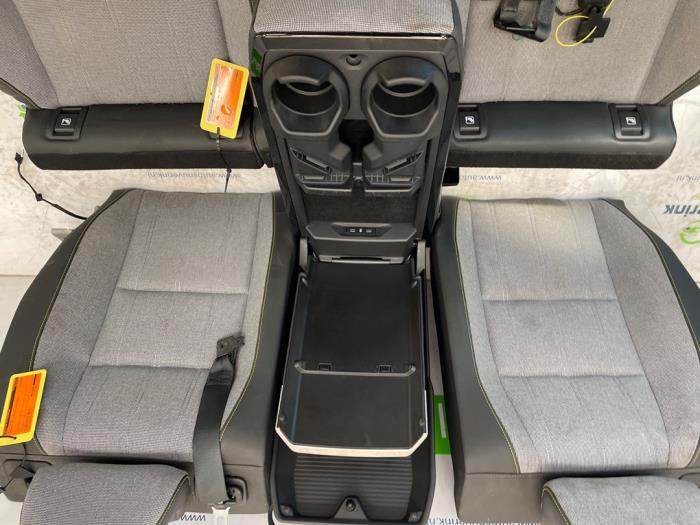 Baksätesbänk från en Renault Scenic E-Tech Electric (RCB) EV60 2024