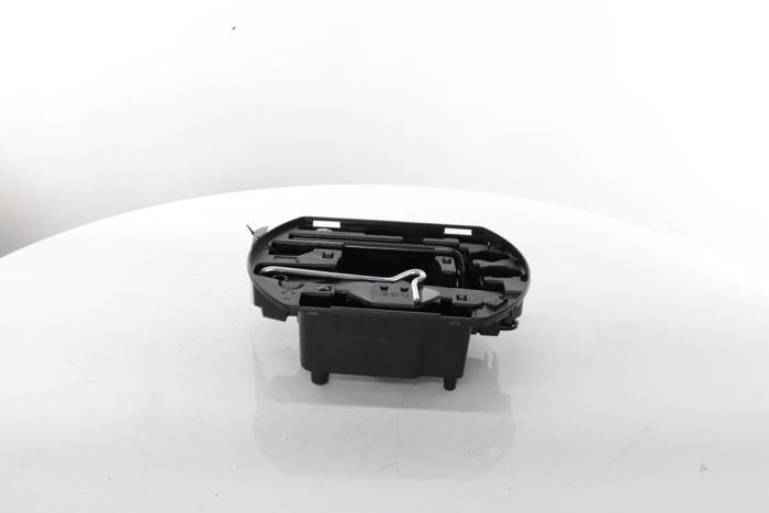 Dzwignik z Peugeot 208 II (UB/UH/UP) 1.2 Hybrid 100 2025