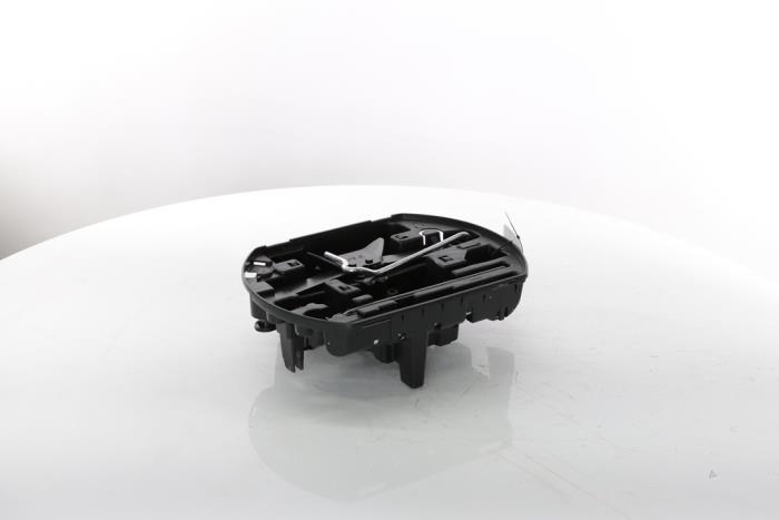 Dzwignik z Peugeot 208 II (UB/UH/UP) 1.2 Hybrid 100 2025