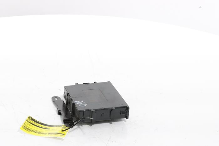 Parkeringsbromsmodul från en Renault Scenic E-Tech Electric (RCB) EV60 2024