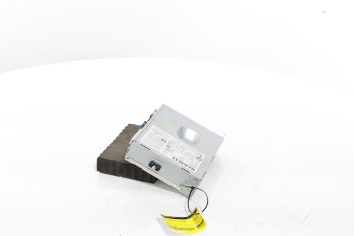Radio från en Renault Scenic E-Tech Electric (RCB) EV60 2024