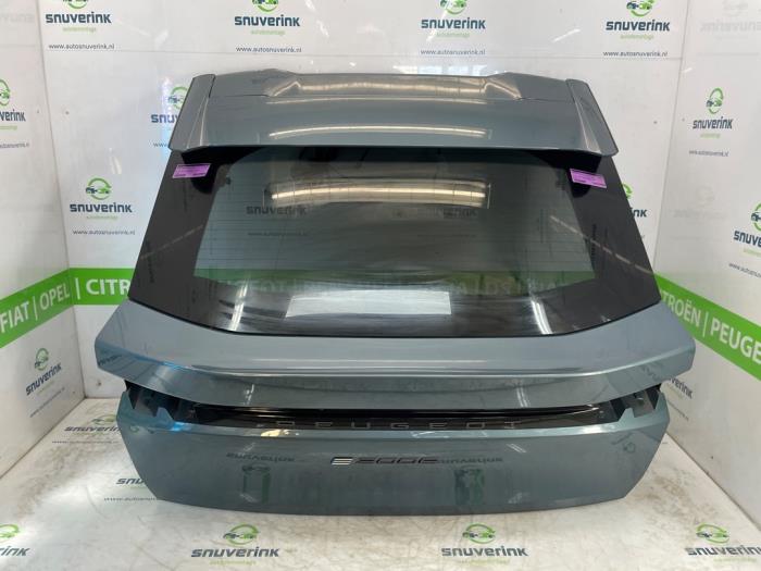 Tailgate from a Peugeot 3008 III e-3008 210 73 kWh 2024