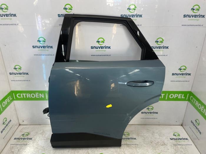 Rear door 4-door, left from a Peugeot 3008 III e-3008 210 73 kWh 2024