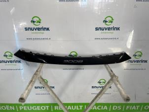 Used Front bumper, central component Peugeot 3008 III e-3008 210 73 kWh Price € 139,15 Inclusive VAT offered by Snuverink Autodemontage