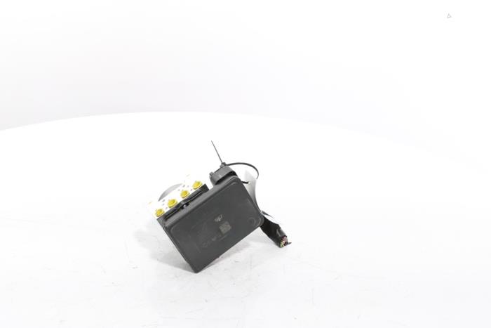 Pompa ABS z Peugeot 208 II (UB/UH/UP) 1.2 Hybrid 100 2025