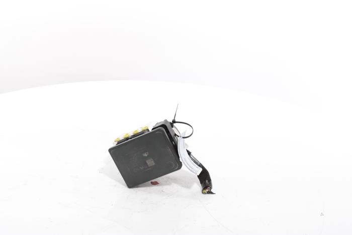Pompa ABS z Peugeot 208 II (UB/UH/UP) 1.2 Hybrid 100 2025
