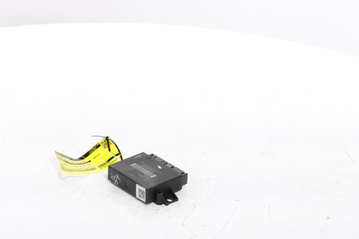 PDC-modul från en Renault Scenic E-Tech Electric (RCB) EV60 2024