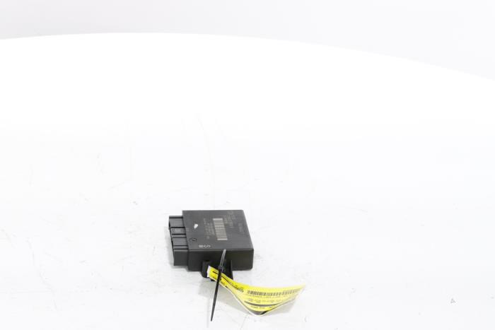 PDC-modul från en Renault Scenic E-Tech Electric (RCB) EV60 2024