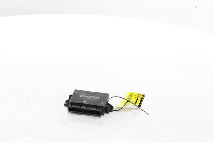 PDC-modul från en Renault Scenic E-Tech Electric (RCB) EV60 2024