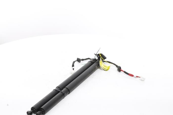 Set med gasfjädrar, baklucka från en Renault Scenic E-Tech Electric (RCB) EV60 2024