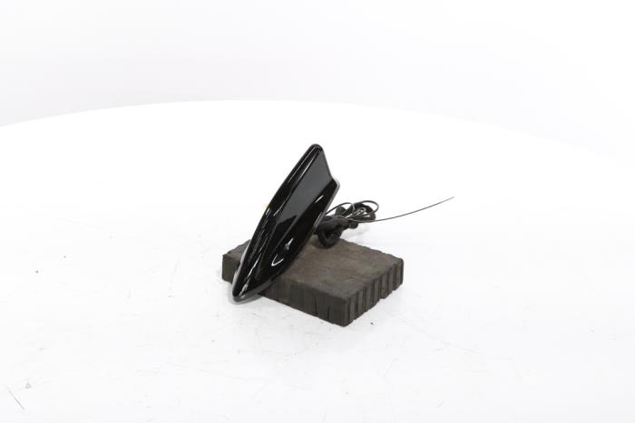 Antenn från en Renault Scenic E-Tech Electric (RCB) EV60 2024