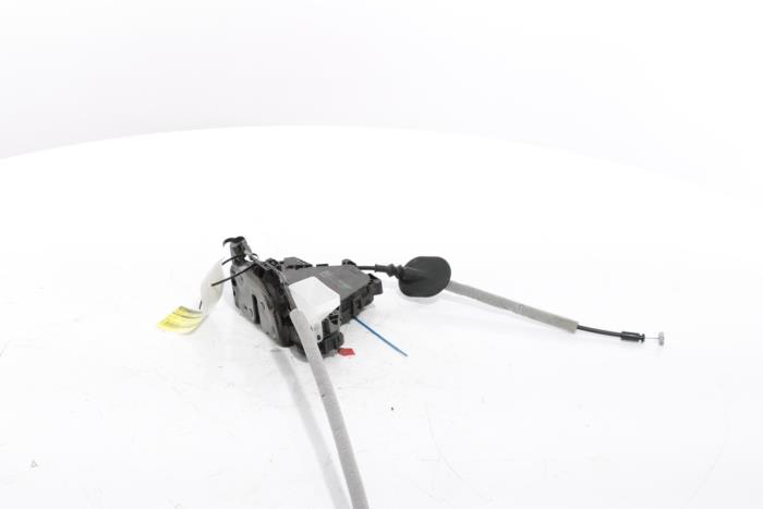 Dörrlåsmekanism, 4-dörrars, vänster fram från en Renault Scenic E-Tech Electric (RCB) EV60 2024
