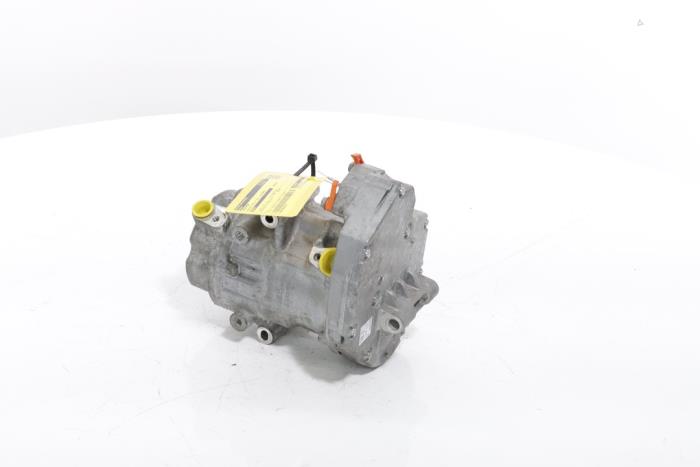 Luftkonditioneringspump från en Renault Scenic E-Tech Electric (RCB) EV60 2024