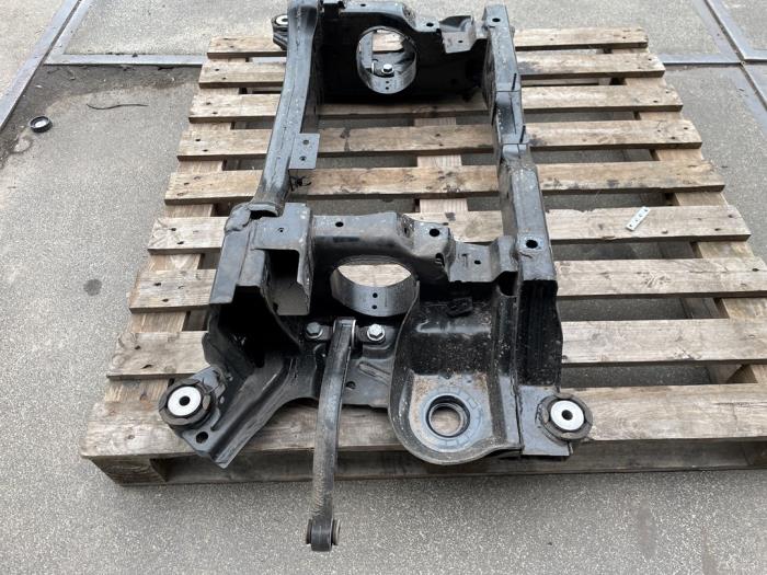 Subframe from a Peugeot 3008 III e-3008 210 73 kWh 2024