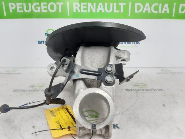Spindel, vänster fram från en Renault Scenic E-Tech Electric (RCB) EV60 2024