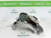 Spindel, vänster fram från en Renault Scenic E-Tech Electric (RCB) EV60 2024