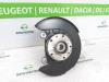 Spindel, vänster fram från en Renault Scenic E-Tech Electric (RCB) EV60 2024