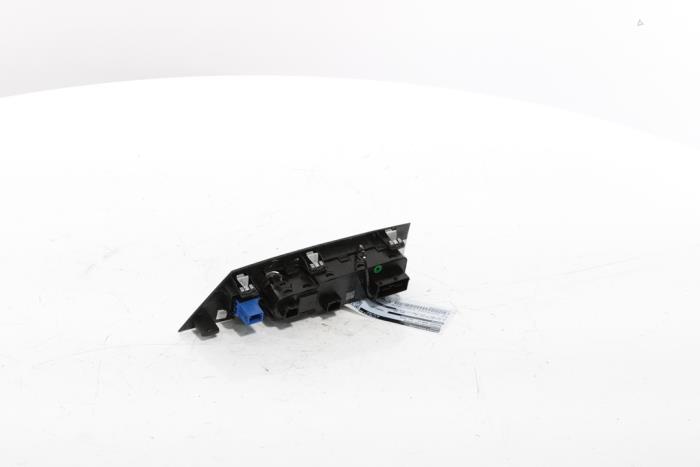 Multi-functional window switch from a Peugeot 3008 III e-3008 210 73 kWh 2024