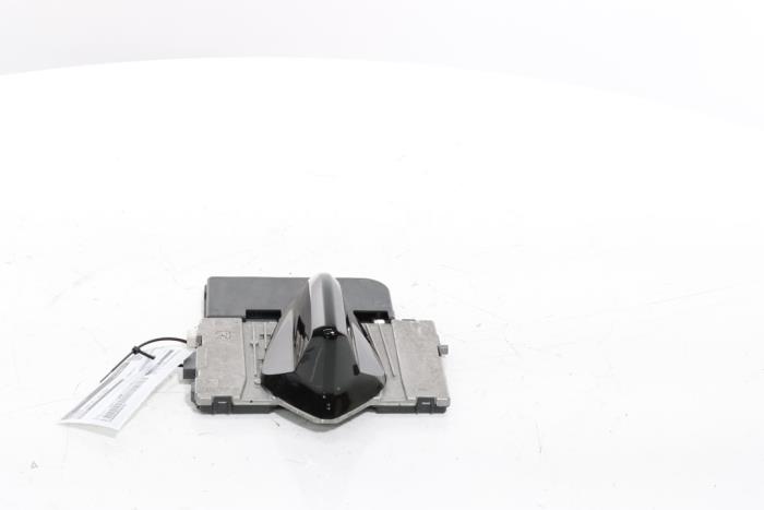 Antenna from a Peugeot 3008 III e-3008 210 73 kWh 2024