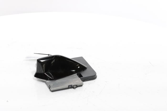 Antenna from a Peugeot 3008 III e-3008 210 73 kWh 2024