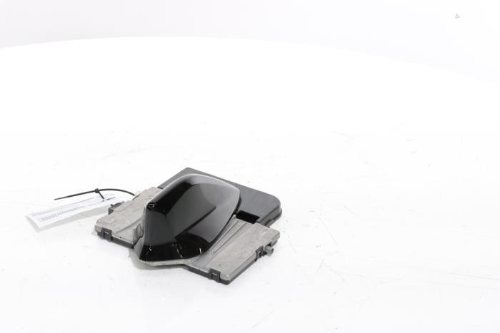 Antenna from a Peugeot 3008 III e-3008 210 73 kWh 2024