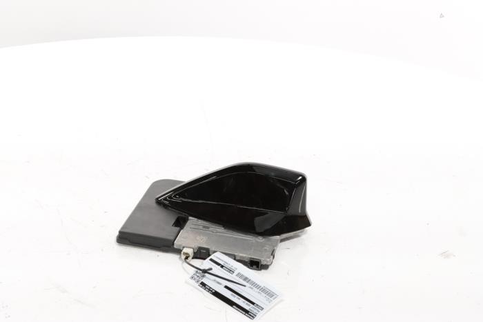 Antenna from a Peugeot 3008 III e-3008 210 73 kWh 2024