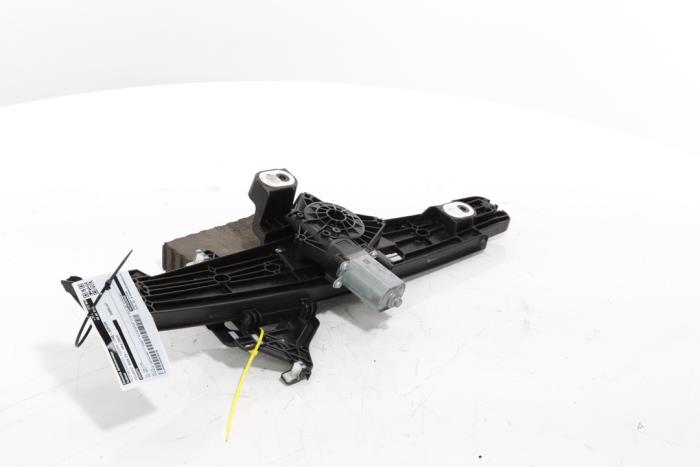 Rear door window mechanism 4-door, left from a Peugeot 3008 III e-3008 210 73 kWh 2024