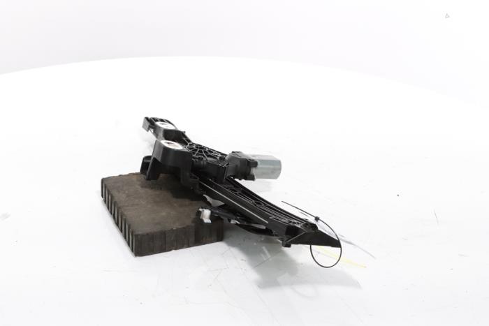 Rear door window mechanism 4-door, left from a Peugeot 3008 III e-3008 210 73 kWh 2024