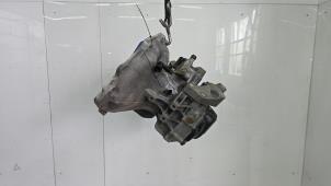 Usados Caja de cambios Opel Corsa D 1.4 16V Twinport Precio € 225,00 Norma de margen ofrecido por Snuverink Autodemontage