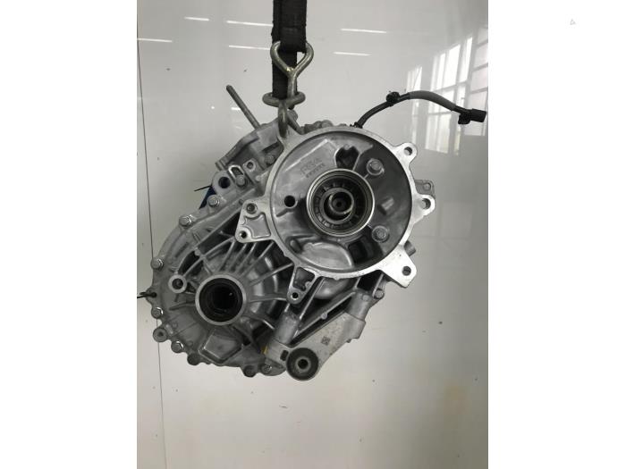 Gearbox from a Peugeot 3008 III e-3008 210 73 kWh 2024