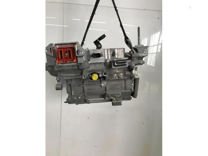 Engine from a Peugeot 3008 III e-3008 210 73 kWh 2024