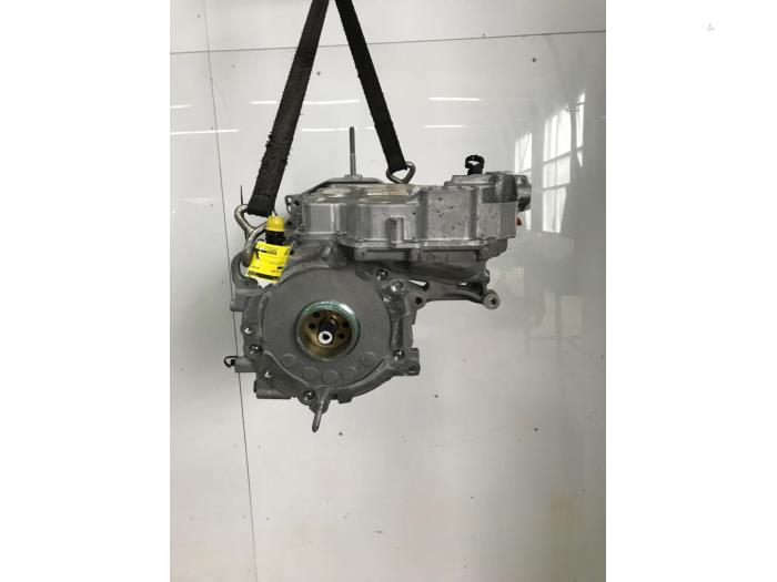 Engine from a Peugeot 3008 III e-3008 210 73 kWh 2024