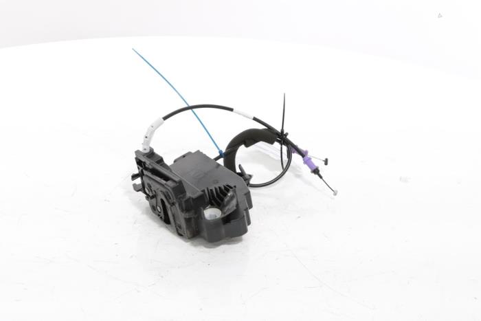 Door lock mechanism 4-door, front left from a Peugeot 3008 III e-3008 210 73 kWh 2024