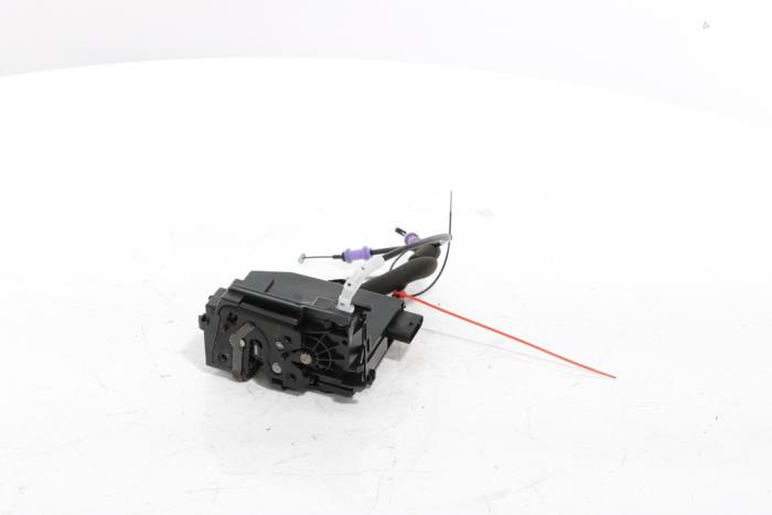 Front door lock mechanism 4-door, right from a Peugeot 3008 III e-3008 210 73 kWh 2024