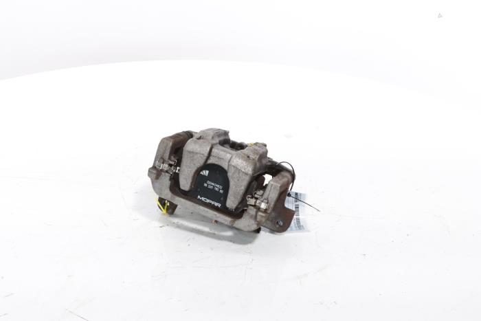 Rear brake calliper, left from a Peugeot 3008 III e-3008 210 73 kWh 2024