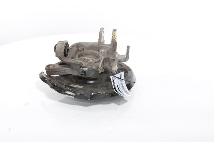 Knuckle, rear left from a Peugeot 3008 III e-3008 210 73 kWh 2024