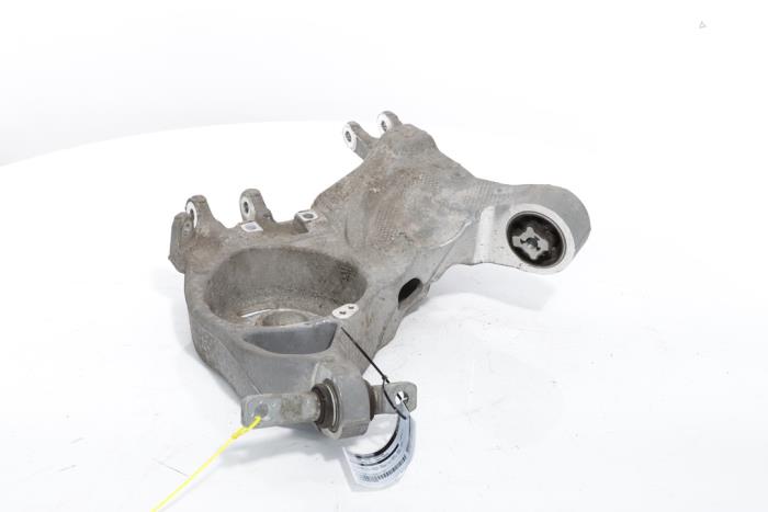 Rear wishbone, left from a Peugeot 3008 III e-3008 210 73 kWh 2024
