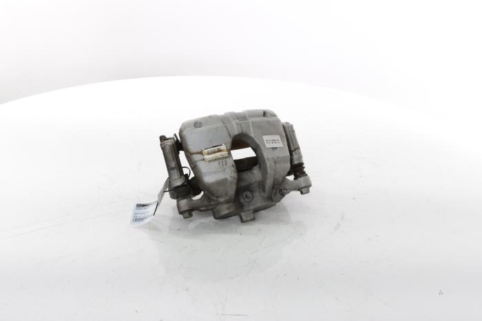 Front brake calliper, right from a Peugeot 3008 III e-3008 210 73 kWh 2024