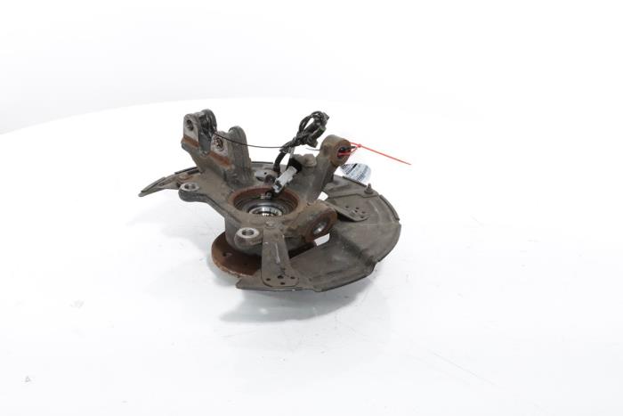 Knuckle, front right from a Peugeot 3008 III e-3008 210 73 kWh 2024