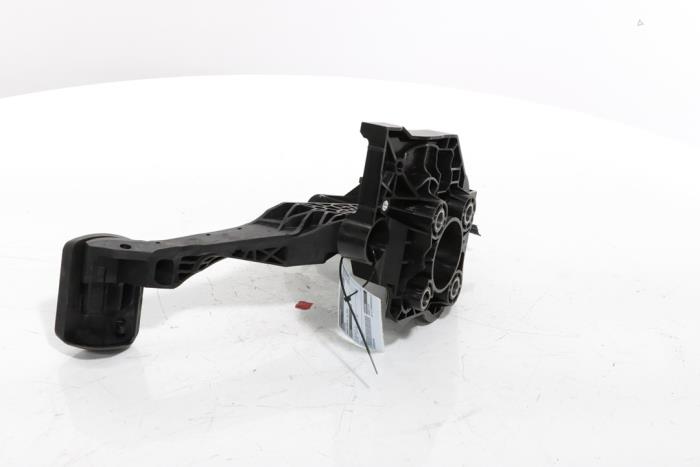 Brake pedal from a Peugeot 3008 III e-3008 210 73 kWh 2024