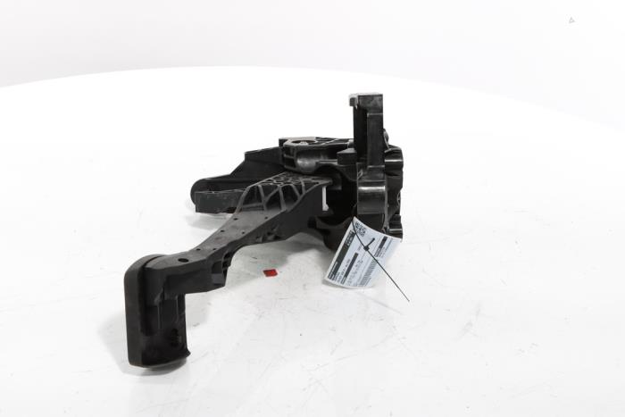 Brake pedal from a Peugeot 3008 III e-3008 210 73 kWh 2024
