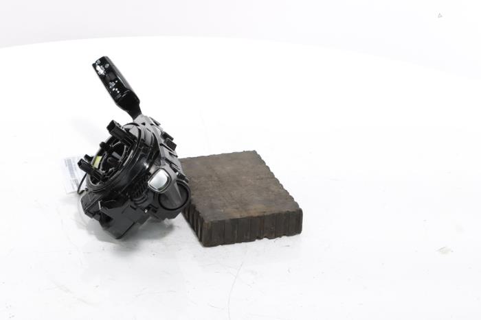 Steering column stalk from a Peugeot 3008 III e-3008 210 73 kWh 2024