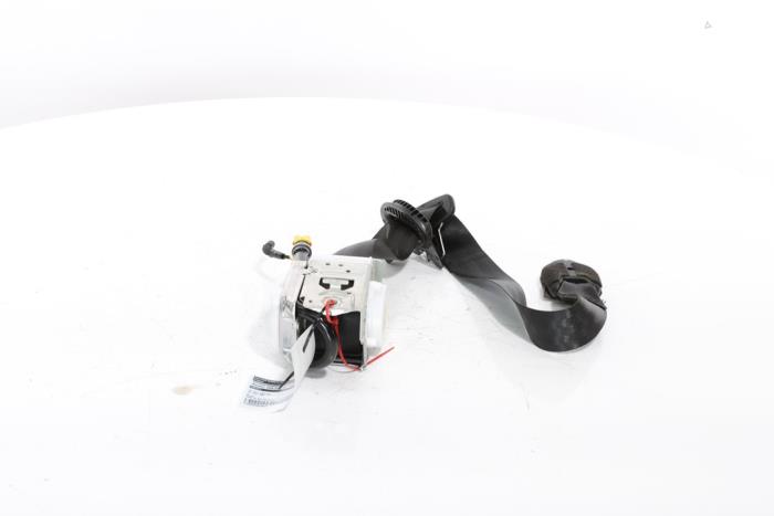 Front seatbelt, right from a Peugeot 3008 III e-3008 210 73 kWh 2024