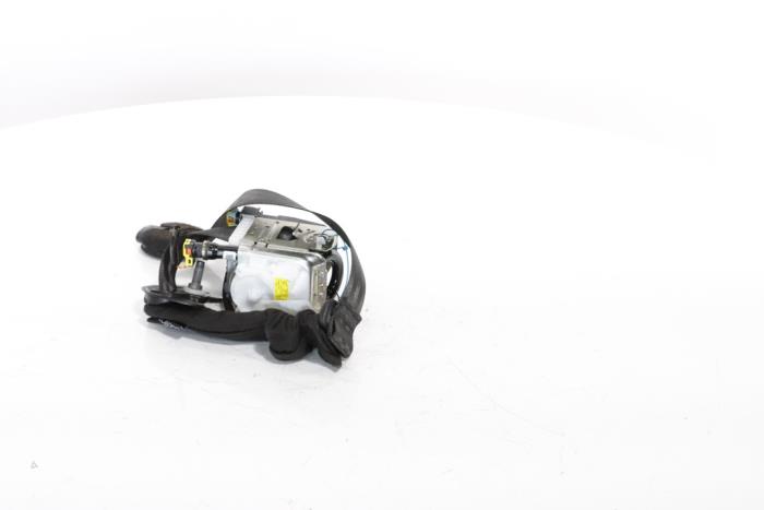 Front seatbelt, left from a Peugeot 3008 III e-3008 210 73 kWh 2024