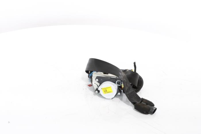 Front seatbelt, left from a Peugeot 3008 III e-3008 210 73 kWh 2024
