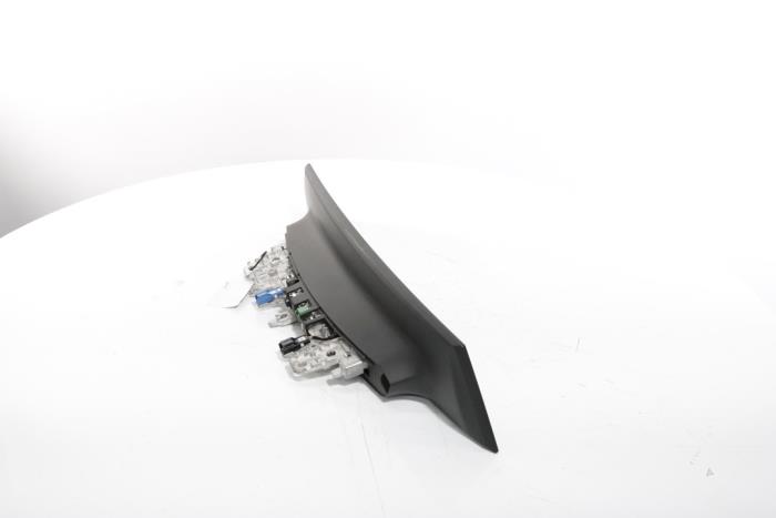 Instrument panel from a Peugeot 3008 III e-3008 210 73 kWh 2024